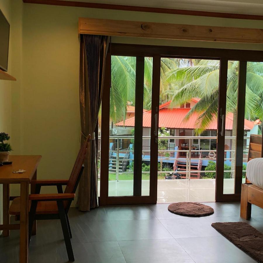 The Ford SunSet Beach Resort Wok Tum Exterior foto