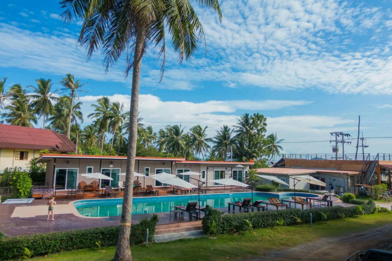 The Ford SunSet Beach Resort Wok Tum Exterior foto