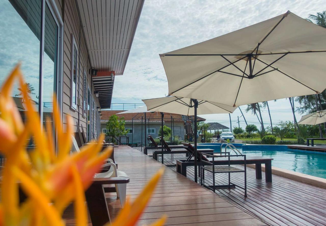 The Ford SunSet Beach Resort Wok Tum Exterior foto