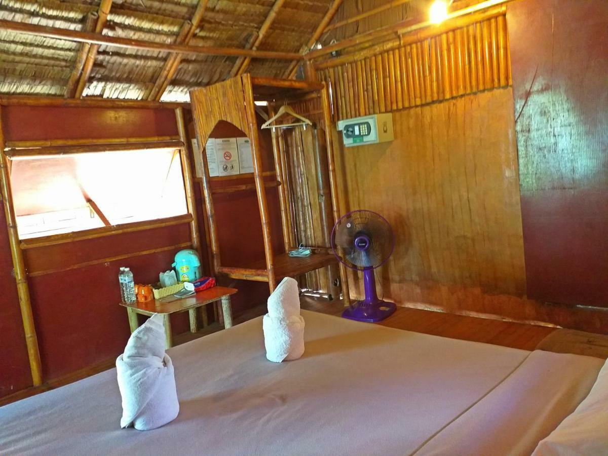 The Ford SunSet Beach Resort Wok Tum Exterior foto
