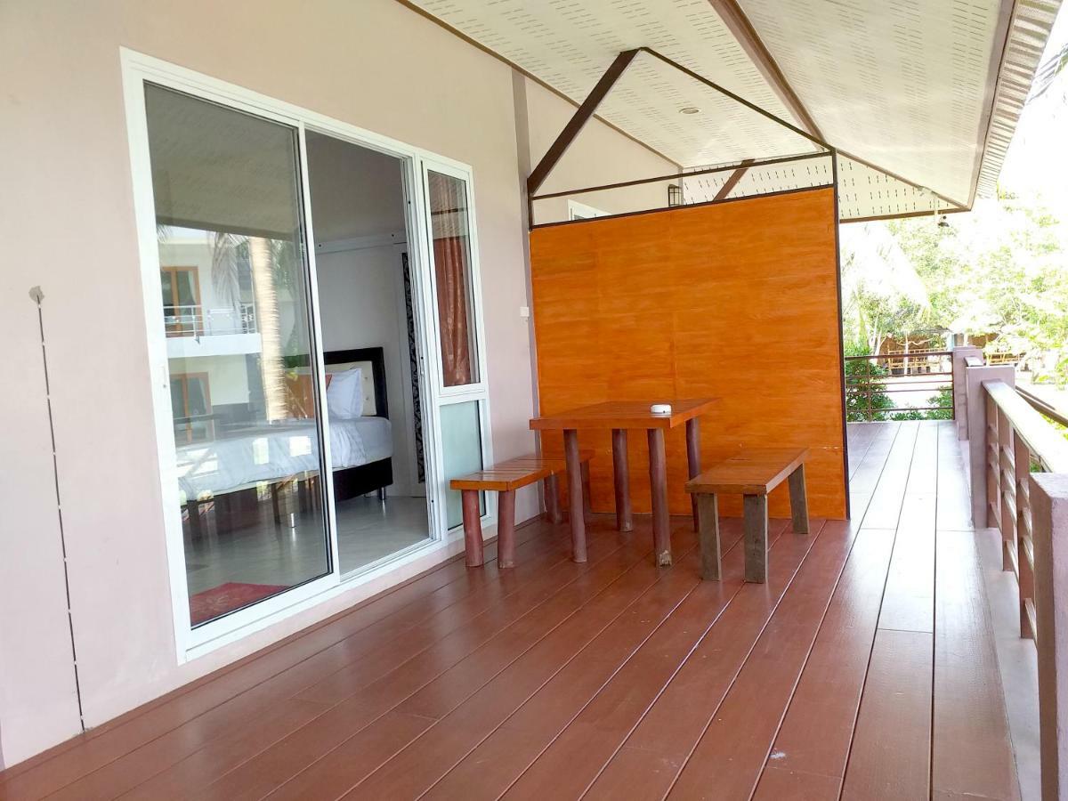 The Ford SunSet Beach Resort Wok Tum Exterior foto